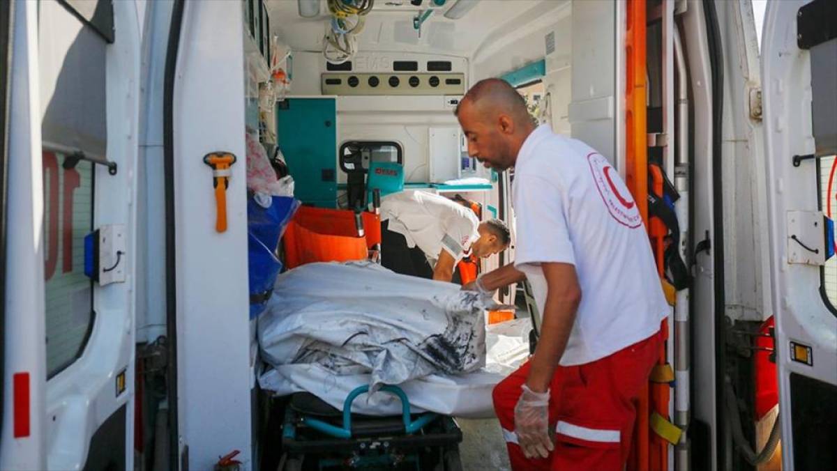 İsrail'in Gazze'nin çeşitli yerlerine düzenlediği saldırılarda çok sayıda kişi öldü ve yaralandı