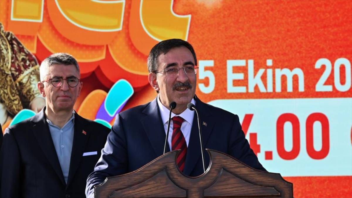 Cumhurbaşkanı Yardımcısı Yılmaz: Çocuklarımızı her bakımdan güçlü ve donanımlı olarak geleceğe hazırlamamız gerekiyor