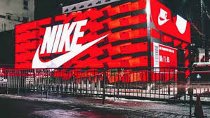 Nike, Türkiye'den verilen online siparişleri askıya aldı